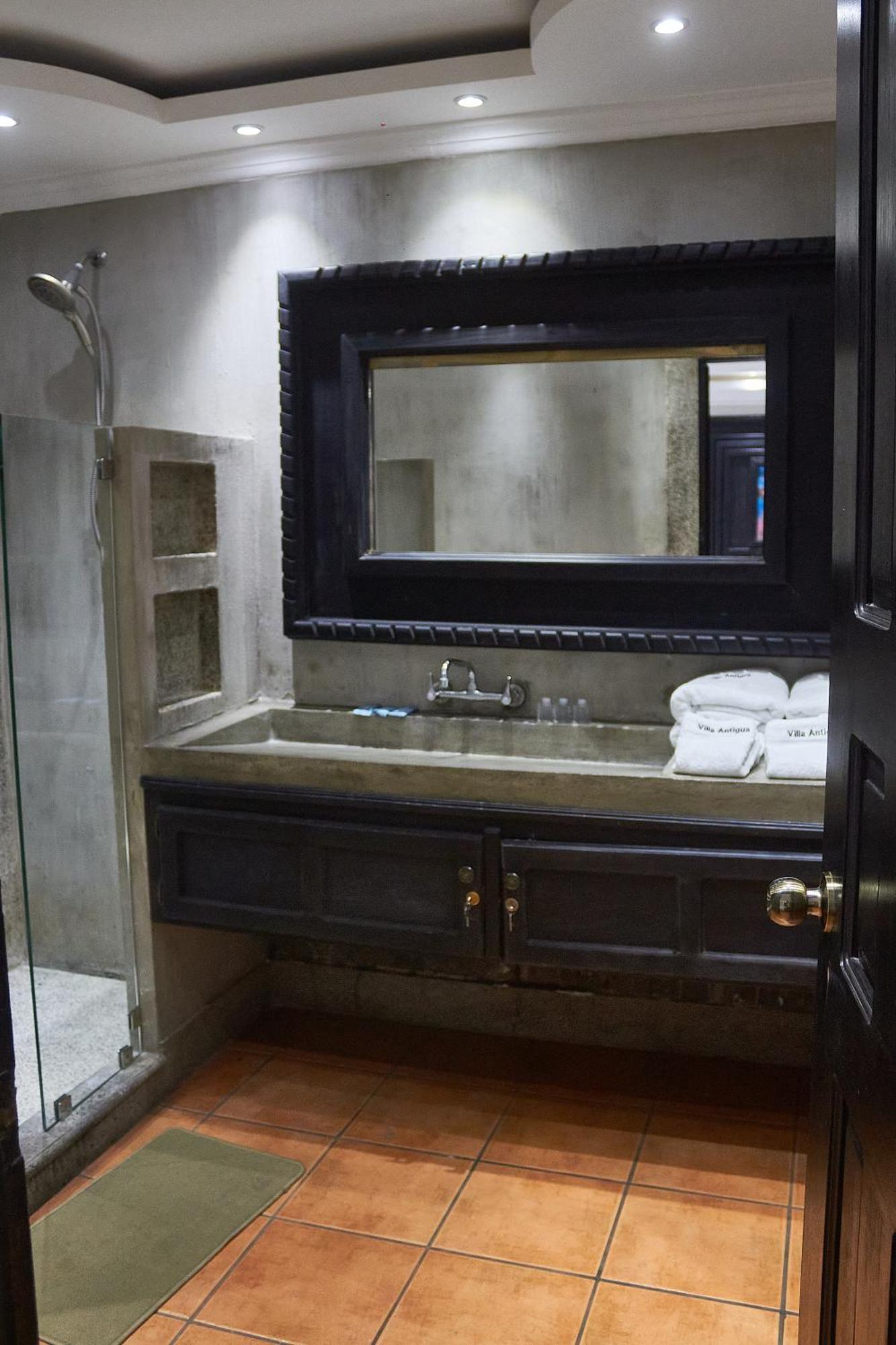 Hotel Villa Antigua San Salvador Dış mekan fotoğraf