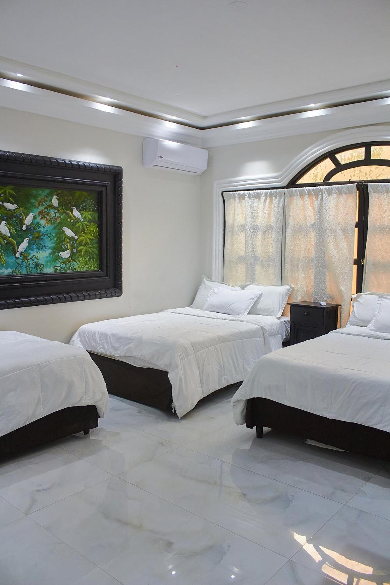 Hotel Villa Antigua San Salvador Dış mekan fotoğraf