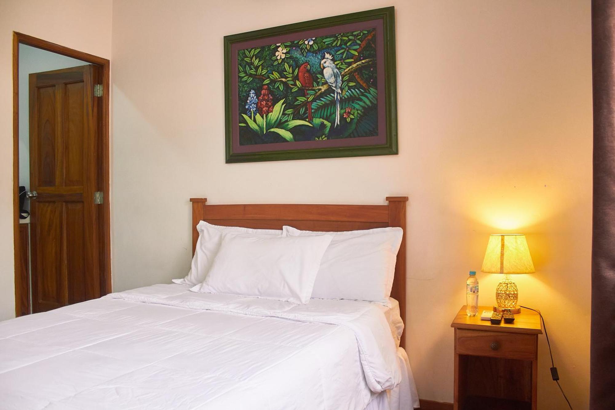 Hotel Villa Antigua San Salvador Dış mekan fotoğraf